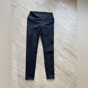 Alo airbrush black yoga pant
